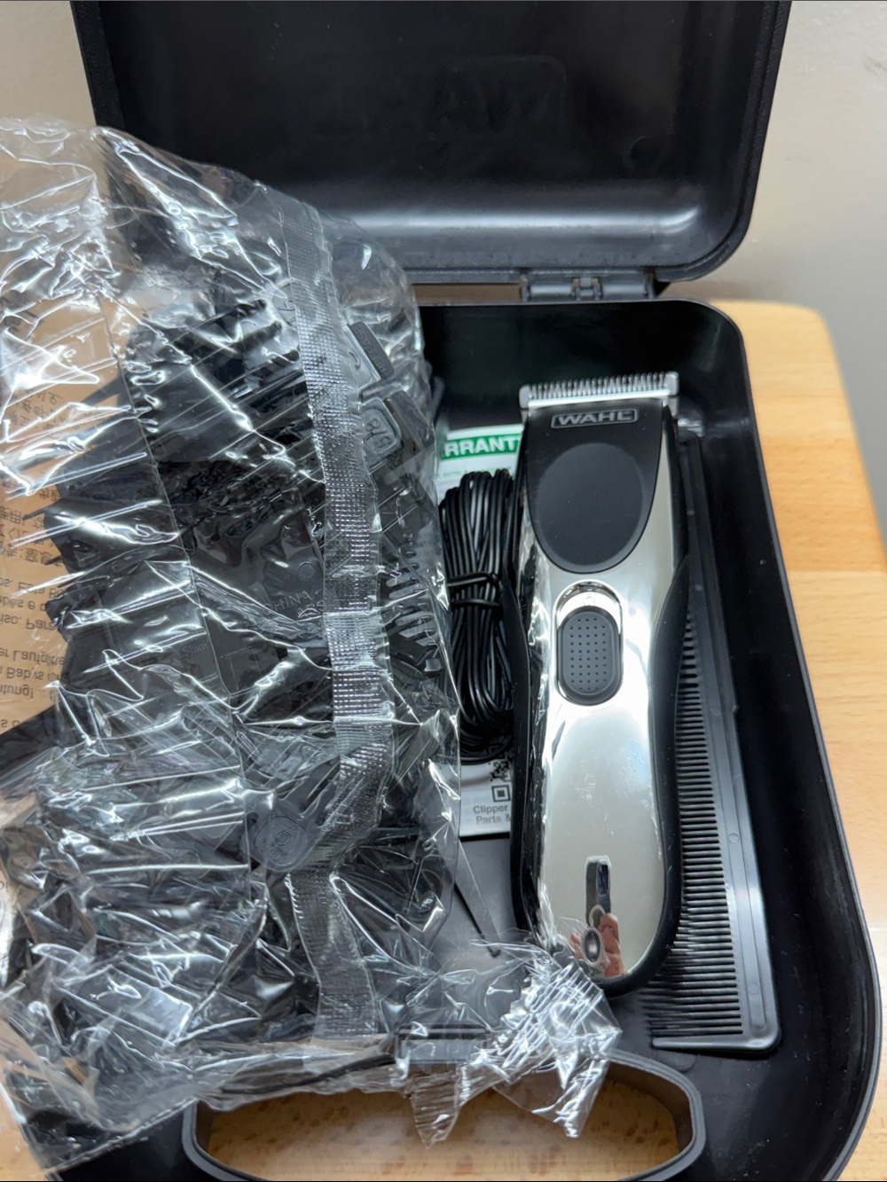 Wahl Rechargeable Hair Clipper Kit 79434 Cordless Trimmer Guards